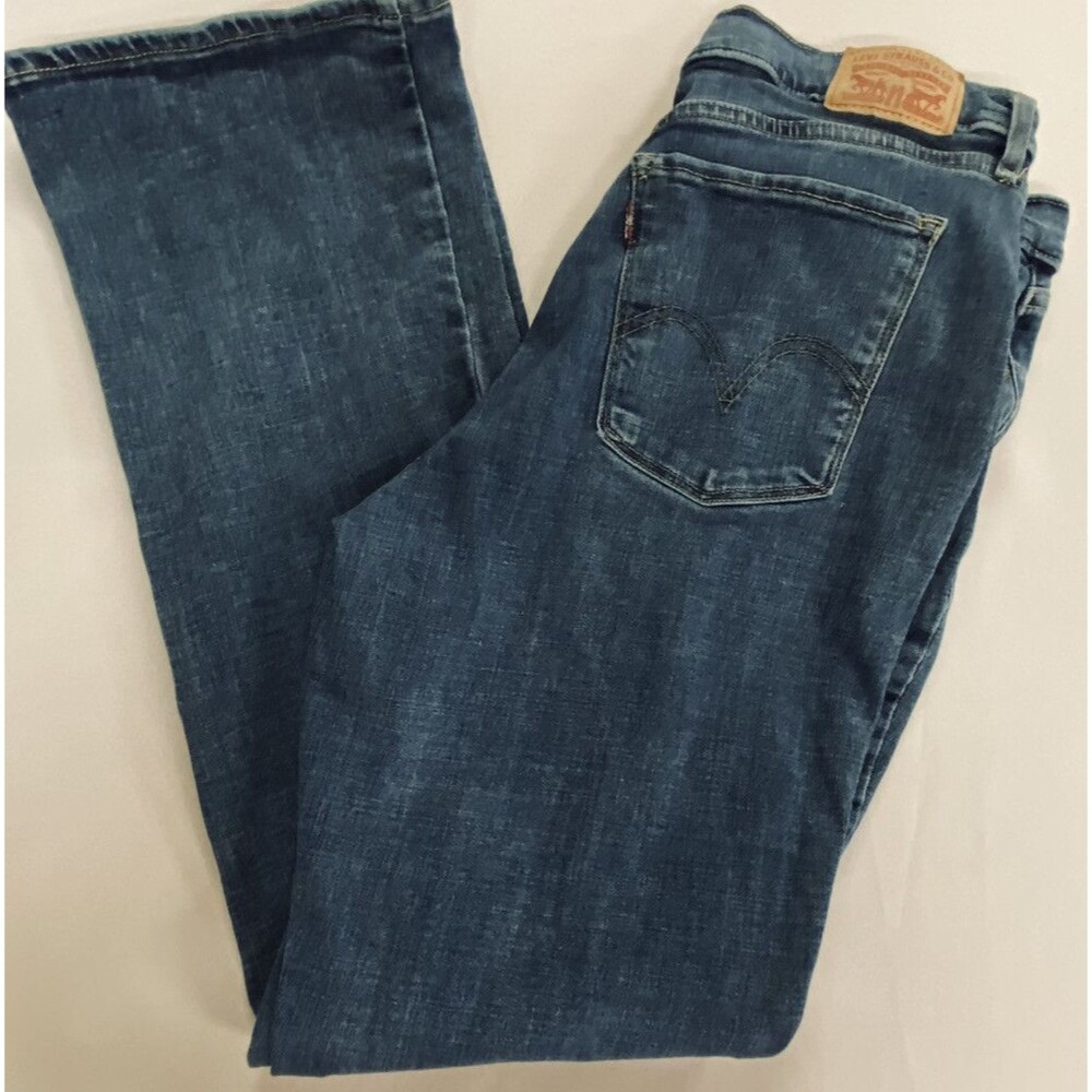 Levis Womens Medium Wash Classic Bootcut 5 Pocket Denim Blue Jeans Size 31